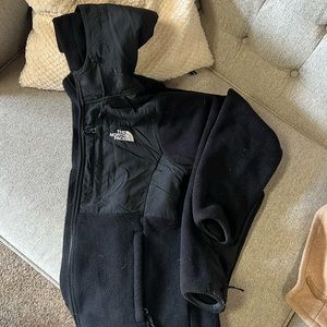 Hooded Denali North Face Jacket